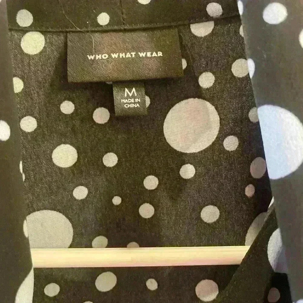 Who What Wear navy blue and lighter blue polka dot dress size Medium. Worn once. - Picture 6 of 7
